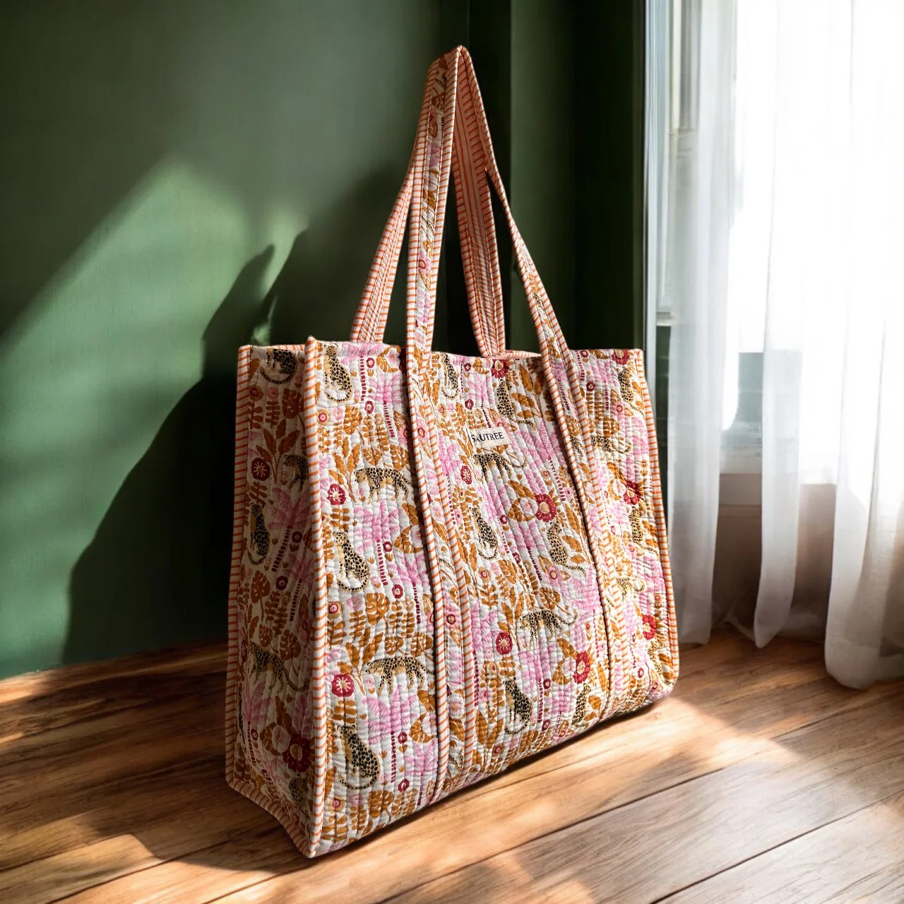 Jungle Escape Quilted Tote Bag - Image 5